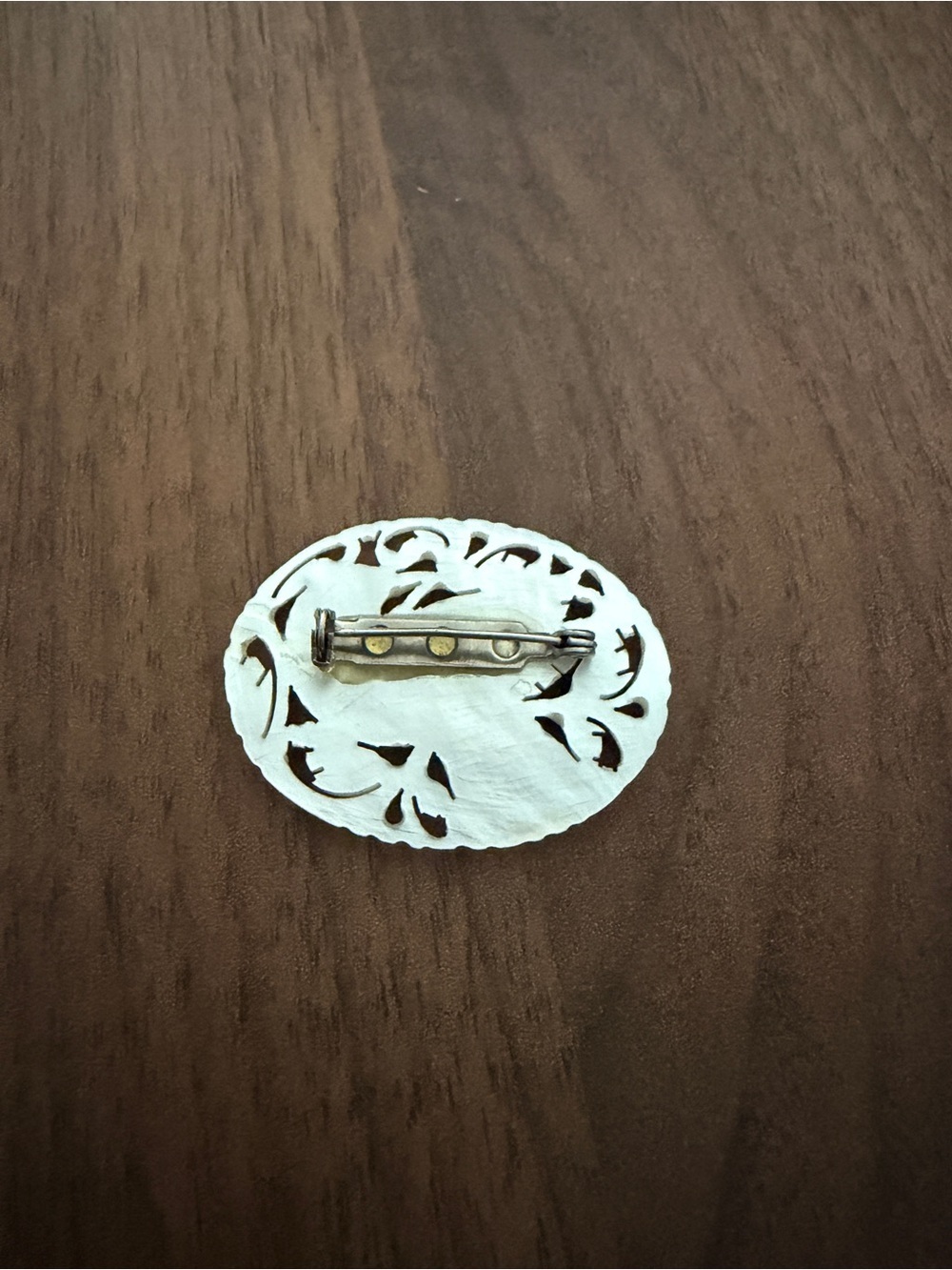 Carved Mother-of-Pearl Bird Brooch - Cream - Picture 3 of 3